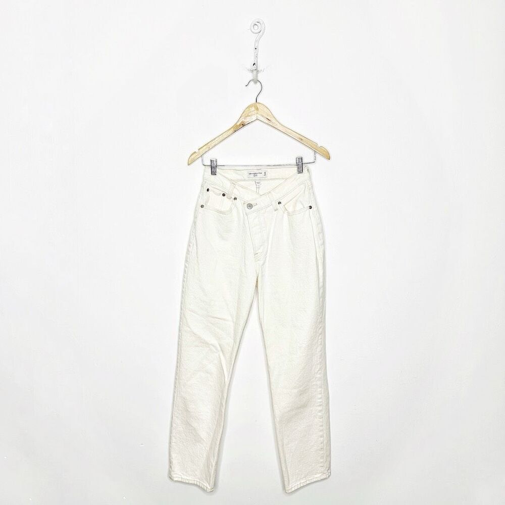 Abercrombie & Fitch Women's Straight Leg Jeans - Cream